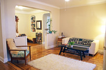 Big Sunny apt. 15 mins to Manhattan