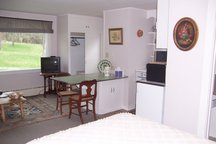 West Hill Hideaway Studio