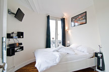 Apartment with terrace in Bastille