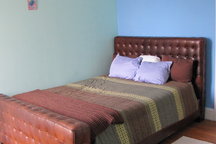 Colorful private room in Bernal