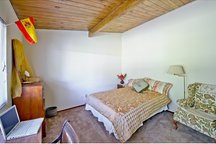 Travelers' hideout, large bedroom