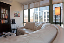 White House Metro: luxury, location