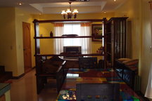 Well guarded serviced house