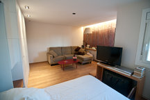 Cool and near Guell Park with Wi-Fi
