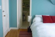 Retreat in the city-Private Apt