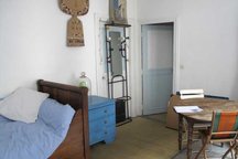 Bright room in center Paris
