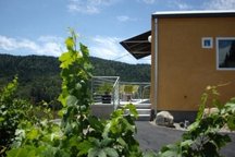 Red-Awning Dry Creek Villa 