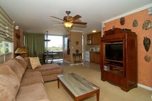  Diamond Head nr Beach w/ views pkg