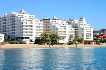 Holiday Apartment by the Beach