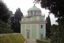 Pitti Deluxe on Boboli gardens