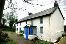 Rustic Cork Farmhouse; come relax!