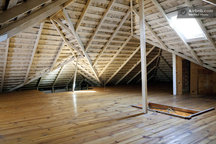 Adorable Attic Space in Berkeley