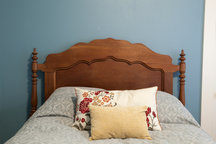 Comfortable Bedroom Mt. Tabor Area