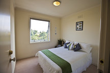 CBD, Park-view, Pool, Tennis & Gym!