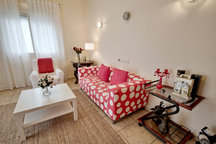 Central Renovated Apartment