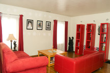 Sunny & Spacious Bedroom FOR YOU