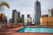 Downtown LA Studio w/Rooftop Pool