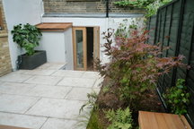 Nice room in garden flat, Hackney