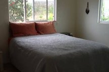 Peaceful Room in Sunny Seaview