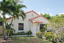 Historic bungalow - close to beach