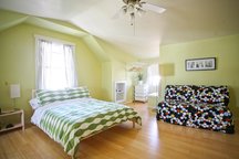 Hyde Park Flat - Bamboo Floors
