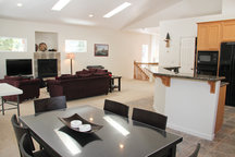 Beautiful, Cozy, and Convenient 