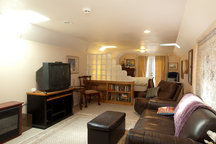 Furnished Upper Condo in Gig Harbor
