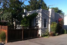 Cute, private Silicon Valley house