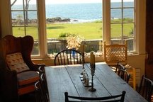 Oceanside Cottage by Lighthouse