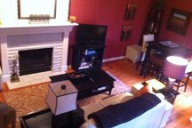 2 story condo 1 mile from downtown!