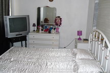quarto novo,lindo em casa de famili