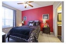 2br - 942ft² - Summer Sublet - SoCo