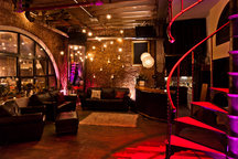 One Bedroom In Amazing Artist Loft!