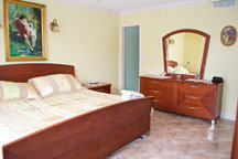 Contemporary Decorated 2 Bed/2 Bath