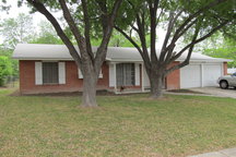 Cute House in Alamo Heights Area
