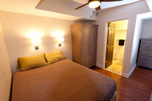 Upscale Private Close to Everything