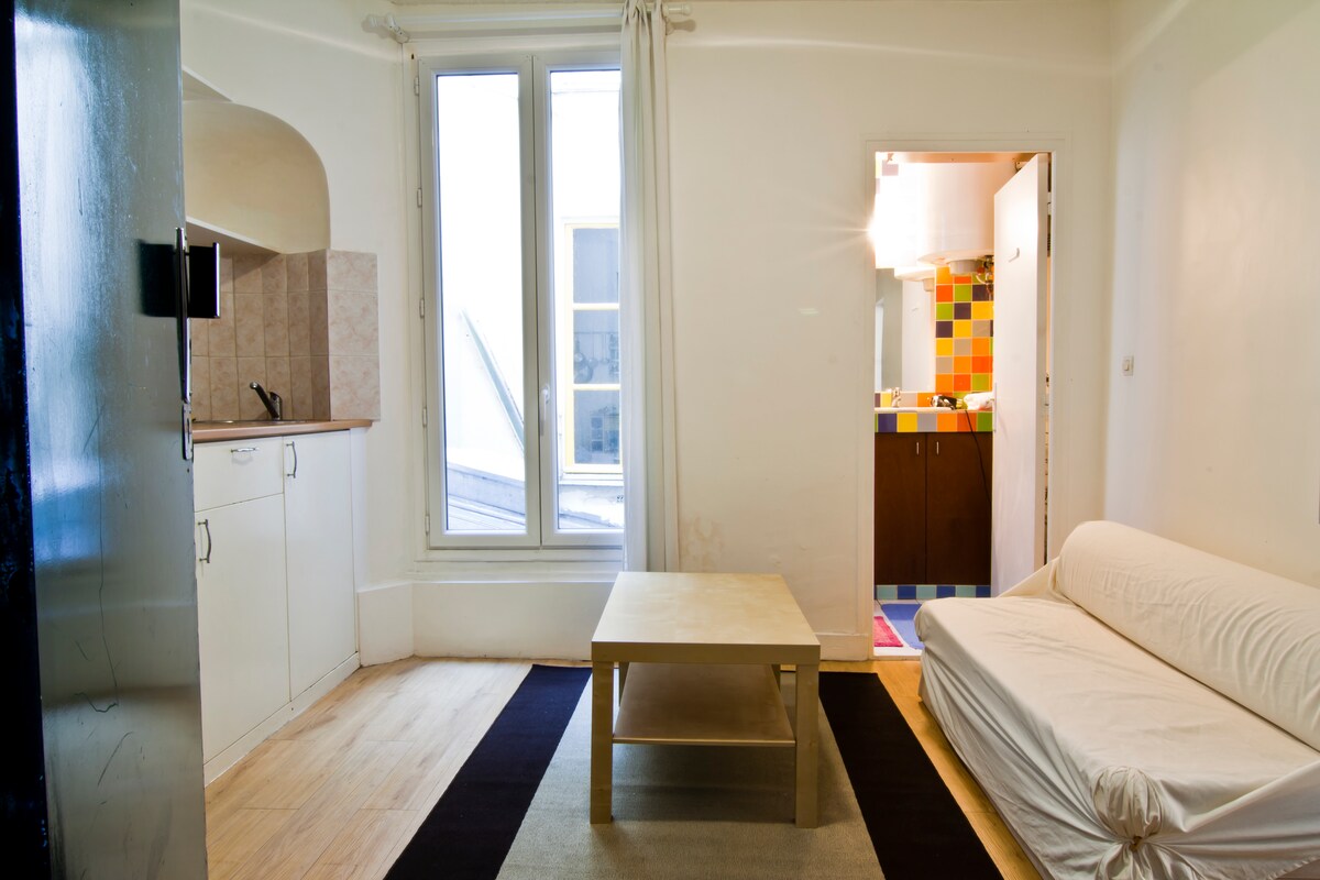 2-room apartment in Paris 10th in Paris