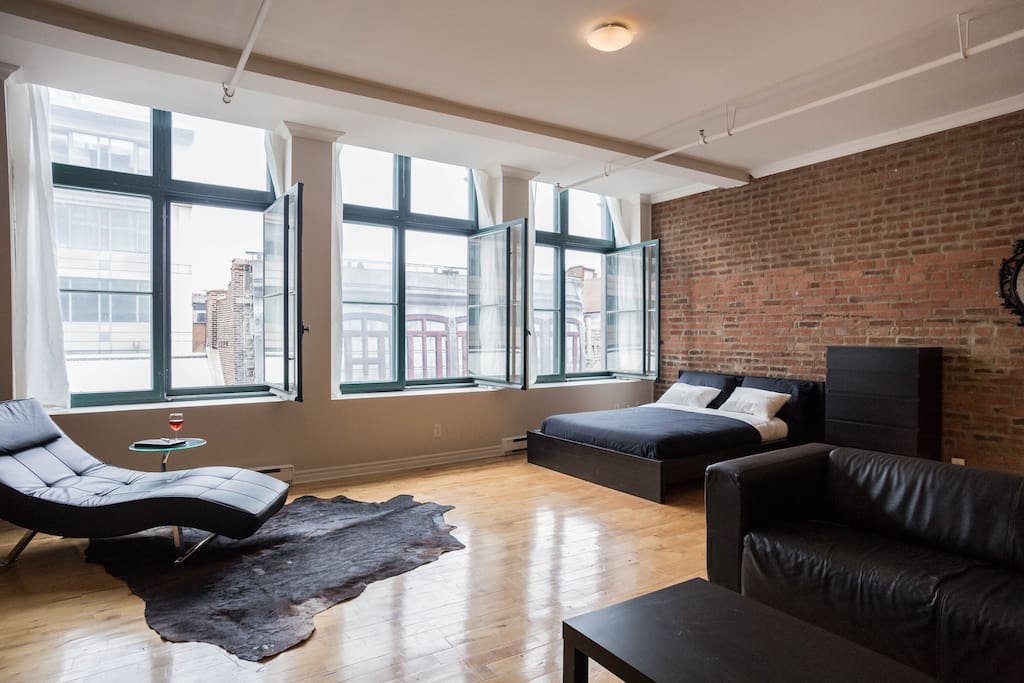 Historic Old Port Loft!
