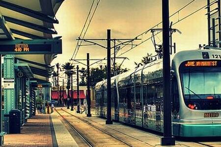 NO Cleaning Fee~Privte Aprtment in home/CENTRL Phx - Phoenix - House