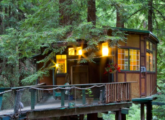 Redwood Treehouse Santa Cruz Mtns. - Casa sull'albero