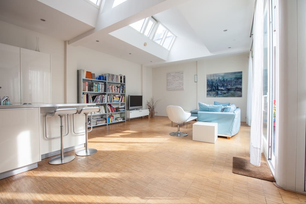 spacious and light living room