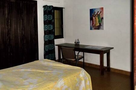 BnB room in flowery tropical garden - ที่พักพร้อมอาหารเช้า