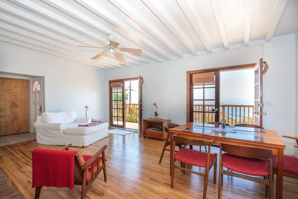 Villa SeabreezeCorral Cyn, Malibu Houses for Rent in Malibu