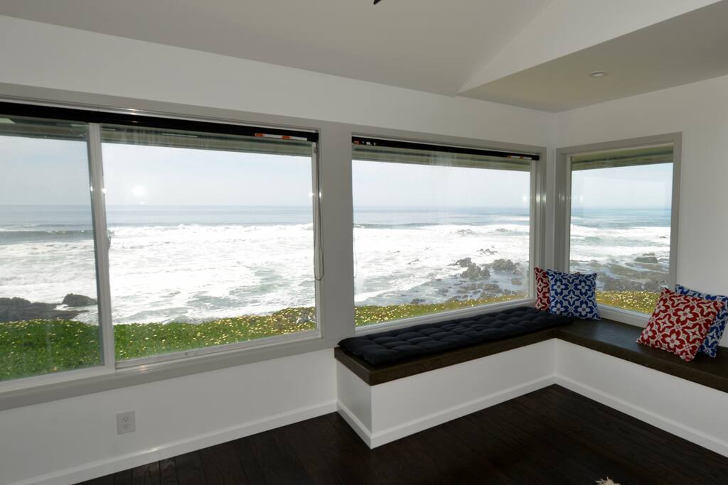 Oceanfront Views Steps to the Beach Houses for Rent in Pescadero