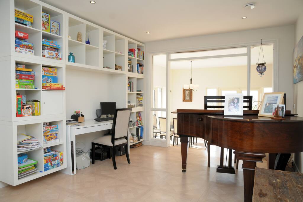 Retreat, 1 Mile from Dingle Town Houses for Rent in Dingle