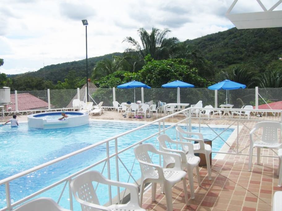 Pool 2