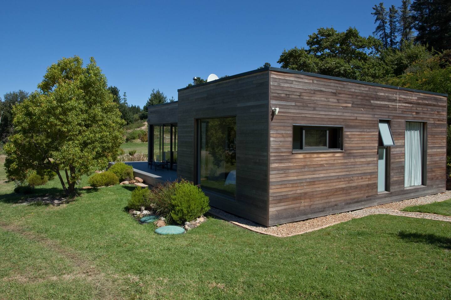 Contemporary cottage in full nature huizen te huur in franschhoek Wunderschne bedden en ruimte