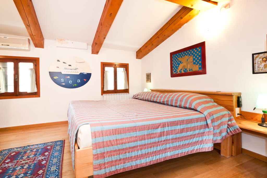 bedroom on 2nd floor