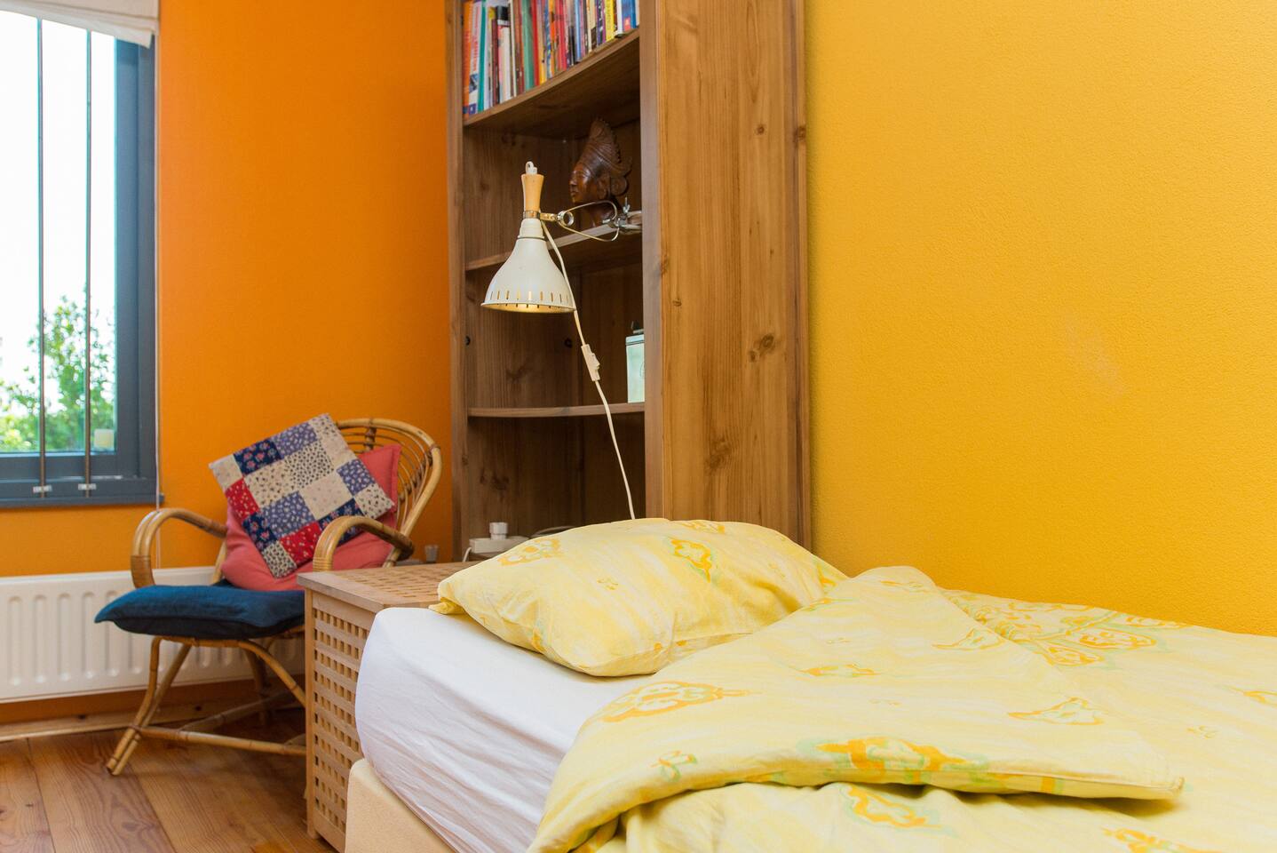 Ruim, schoon, privé bad & wc p huizen te huur in den haag