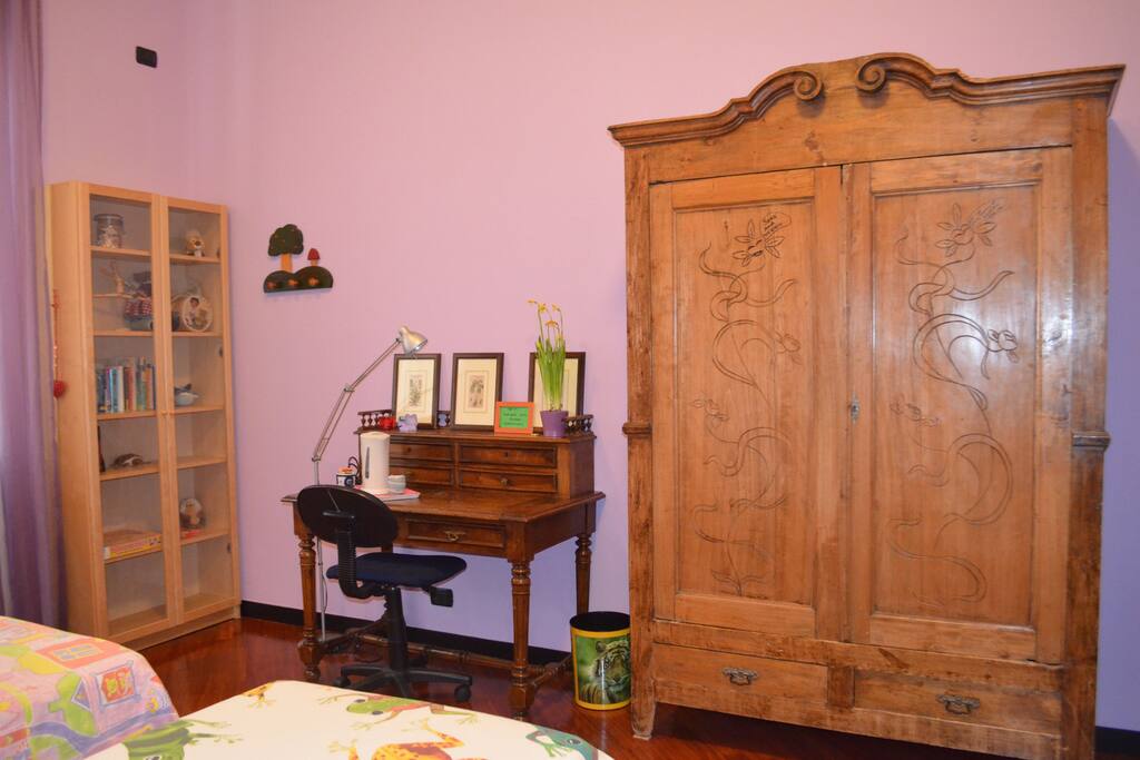 Gli anemoni ampia camera lilla bed & breakfast in affitto a genova